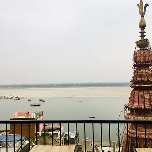 yogg-hostel.hotels-varanasi.com/